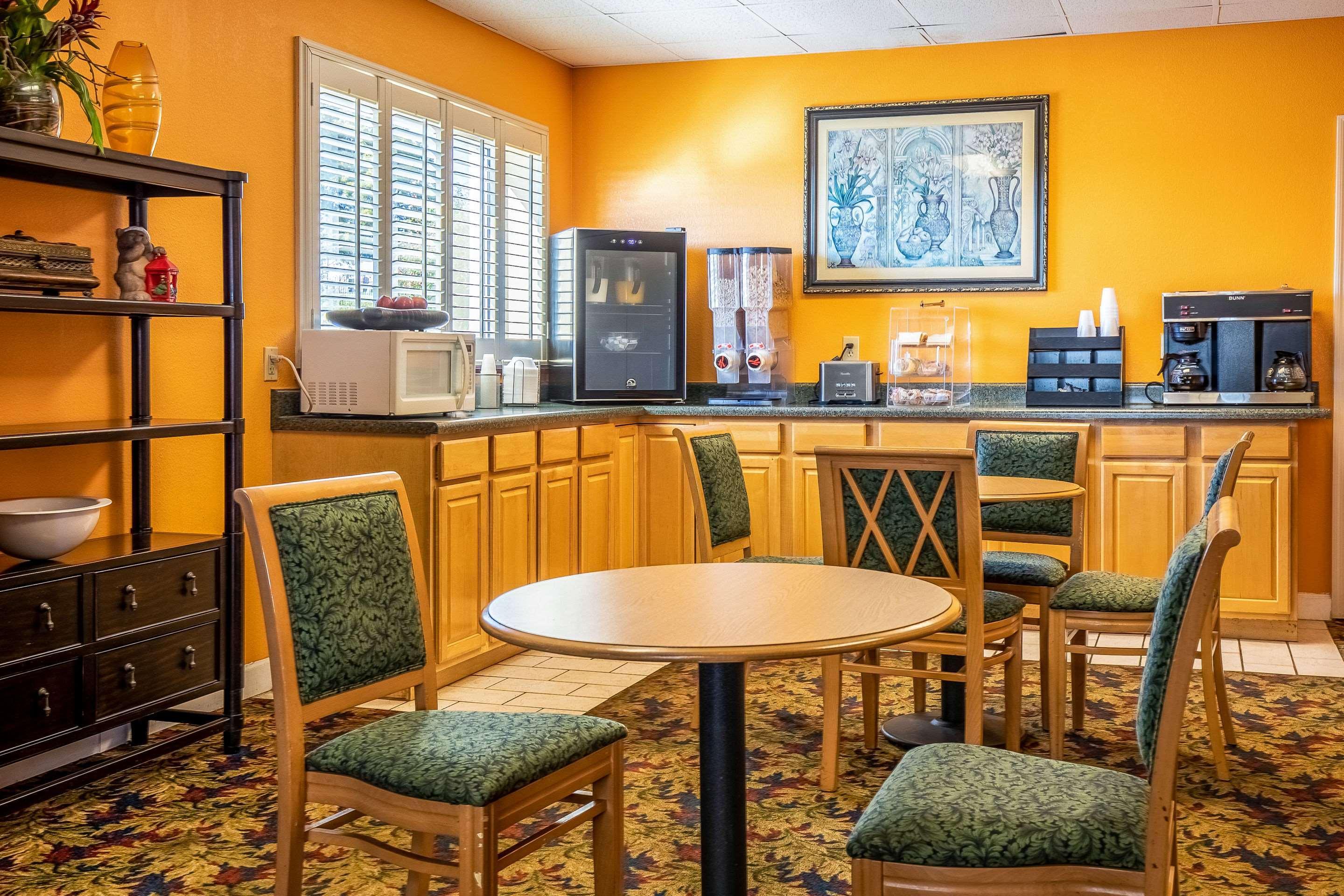 Econo Lodge Knoxville Exteriör bild