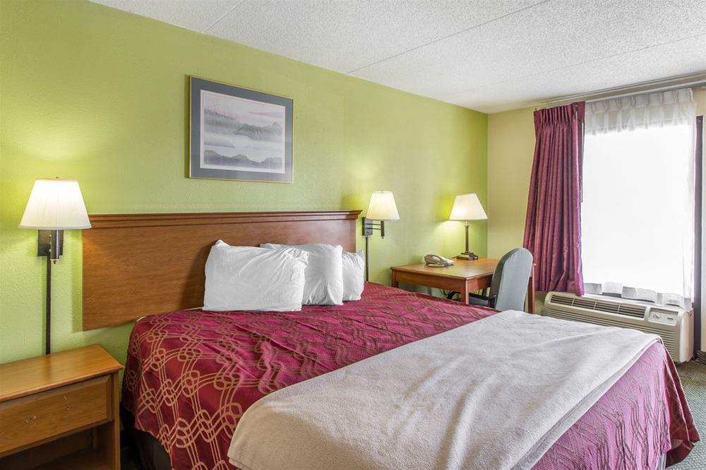 Econo Lodge Knoxville Exteriör bild