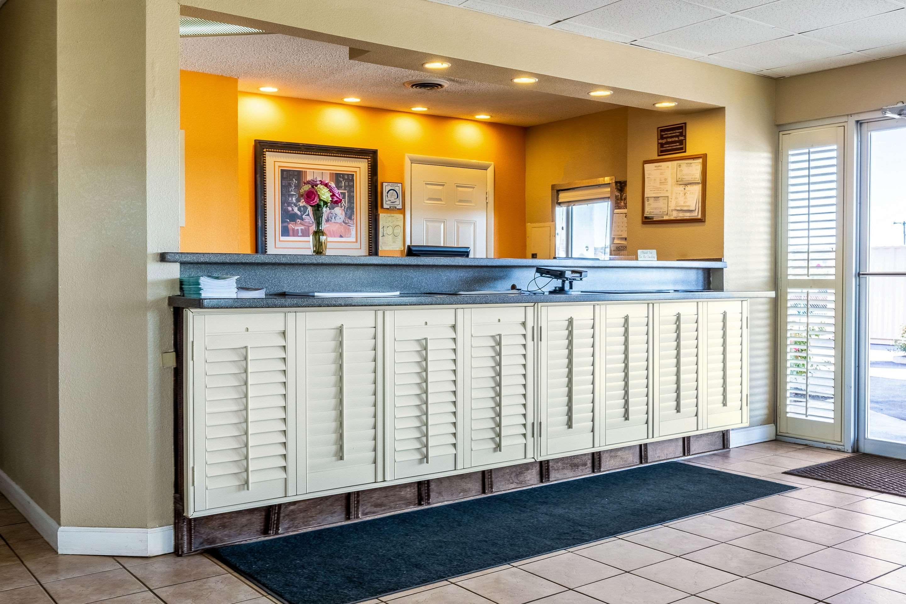 Econo Lodge Knoxville Exteriör bild